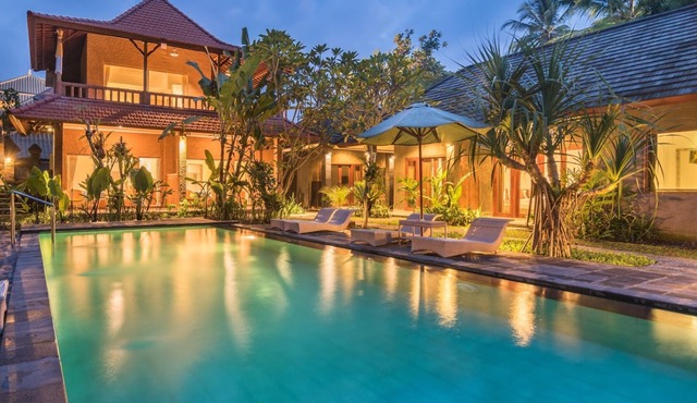 Catching the real old Balinese architecture and ambiance