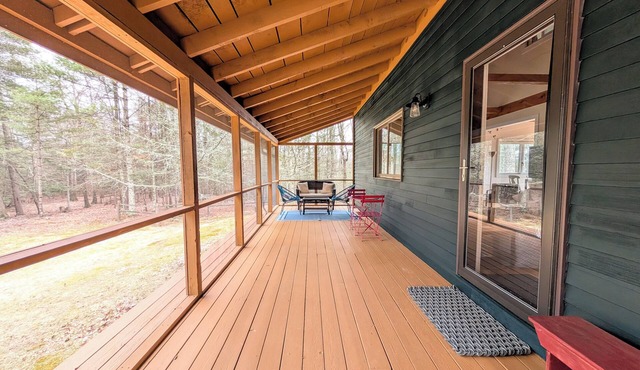 Catskill Mountain Getaway, close to Woodstock, Kingston & Belleayre Mountain.