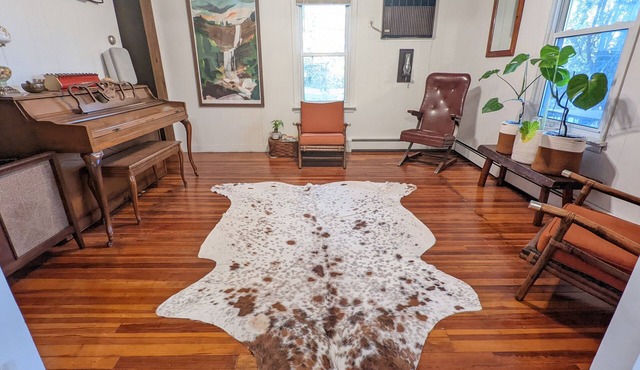 Catskills Estate with OUTDOOR SHOWER, HOT TUB, SAUNA, BAR, GYM, DOG RUN & EV HUB