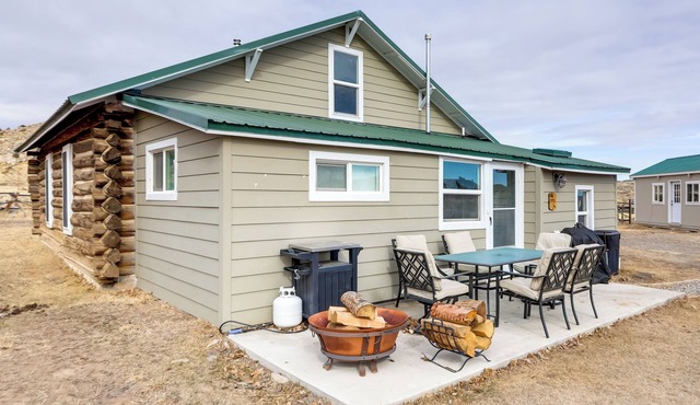 Cattle Ranch Home in Western Wyoming w/Grill