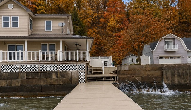 Cayuga Lake | Dock | Sleeps 10 | Near Wineries