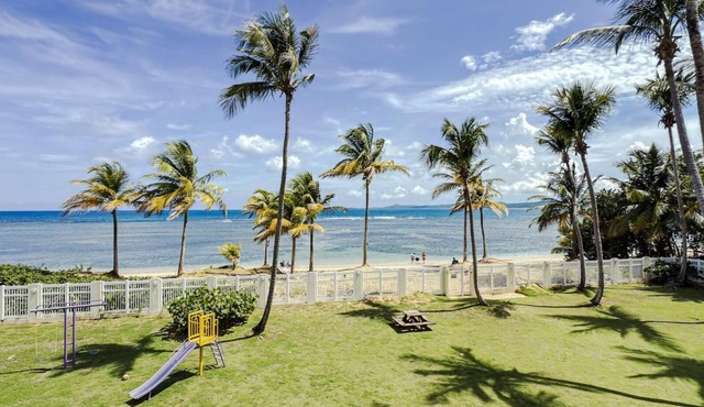 cbBeachfront Paradise, Ocean Views, Tradewinds, Quiet Complex, Steps to Luquillo