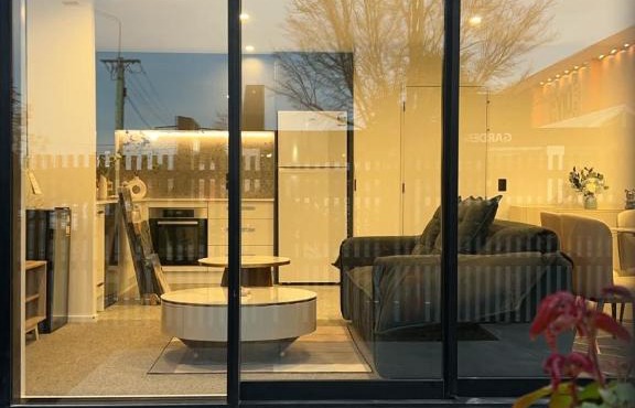 CBD Contemporary Comfort Townhouse 2 Bed 2Bath