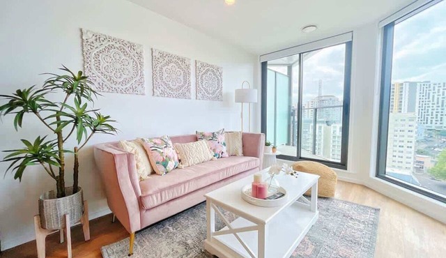 CBD Parkside Penthouse 2Beds & 2Baths vs Pool Gym