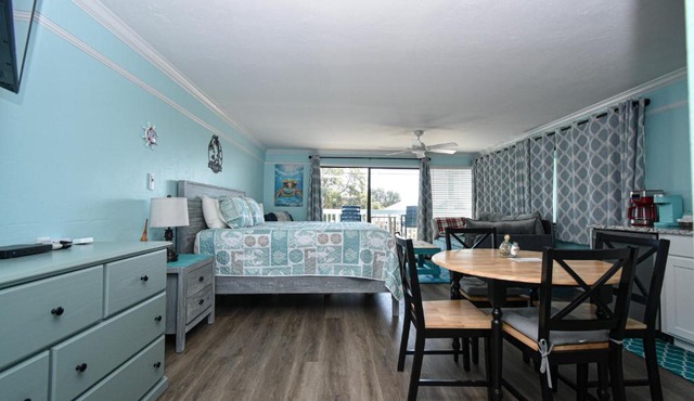 Cedar Key Islands Dolphins Cay Condo 230