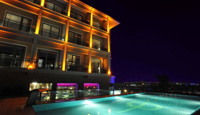 Celik Palace Hotel Convention Center & Thermal SPA