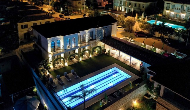 Cemal Alaçatı Hotel