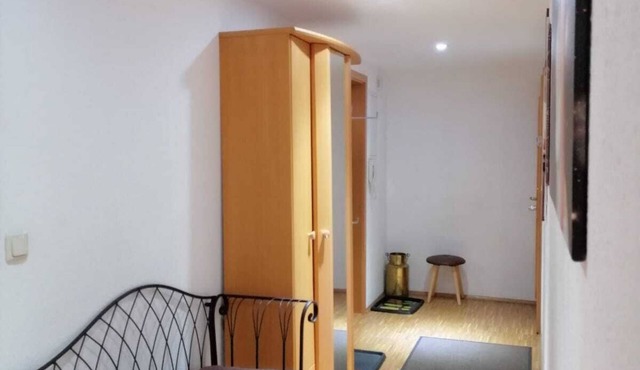 Center Bayreuth: Large balcony apartment S9 (5 * stars) balcony, garages,