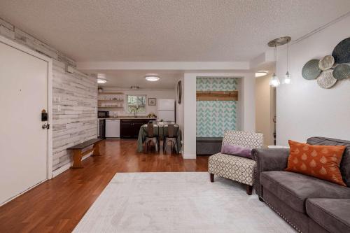 Central 2BR Anchorage Adventure Hub