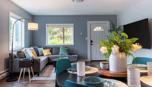 Central 2BR w/Heated Bath Floors and Front Porch