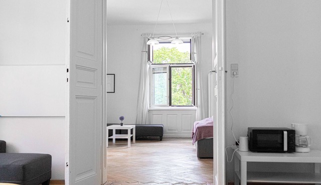 Central Access 2BR Apt Near AKH Hospital