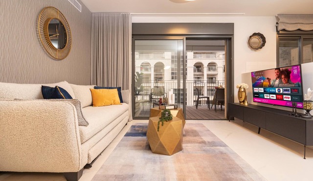 Central and Luxury New 2BR&2Bth - Private Parking