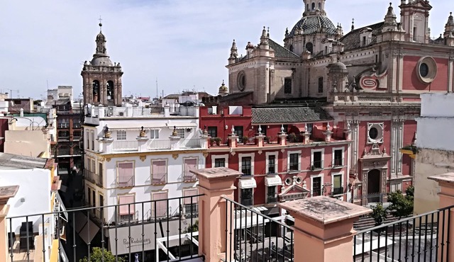 Central Apartment Perfect for Exploring Seville