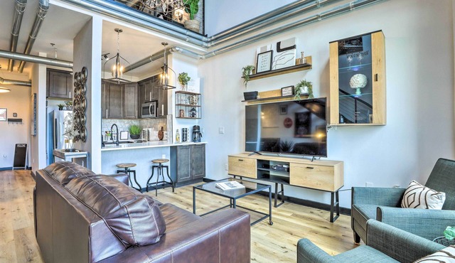 Central Atlantic Station Loft Near Mercedes-Benz!