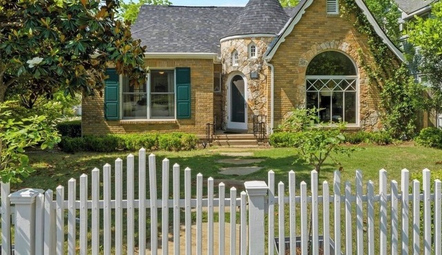 Central Austin home with private pool and hot tub