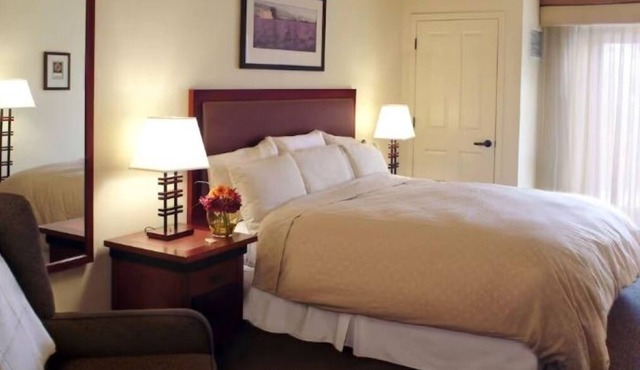 Central Bay Area Retreat Minutes from Wine Country | Room w/Kitchen