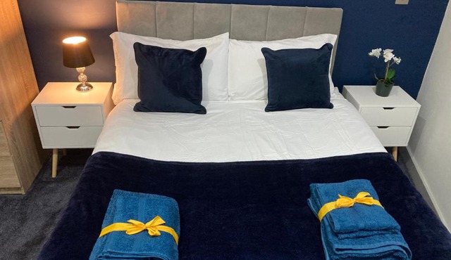 Central Doncaster 1BED 1BATH Pent-Apartment