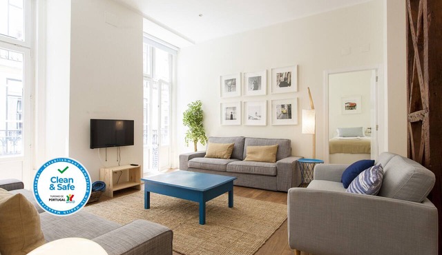 Central Downtown 1D up to 17guests by Central Hill