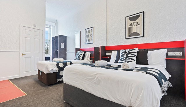 Central Dudley Stay Kitchen Wi-Fi Free Parking Netflix Sleeps 3