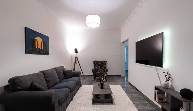 Central Elegant Flat in Patras with beautiful balcony and view
