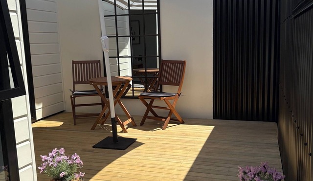 Central Haven: Sunny, Secure & Walk to the River