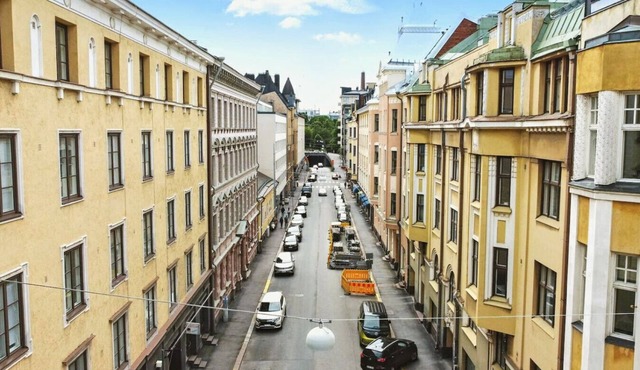 Central Jugend House in Walkable Area. Tram/Bus 200m. Netflix/Wi-Fi.