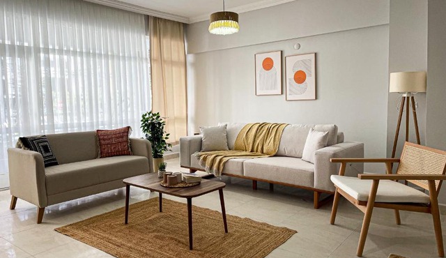 Central Location , Modern Family Apartment , Near Sea
