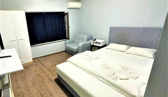 Central Long Stay Apartments