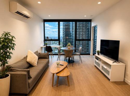 Central Melbourne Comfort 2BR City Stay