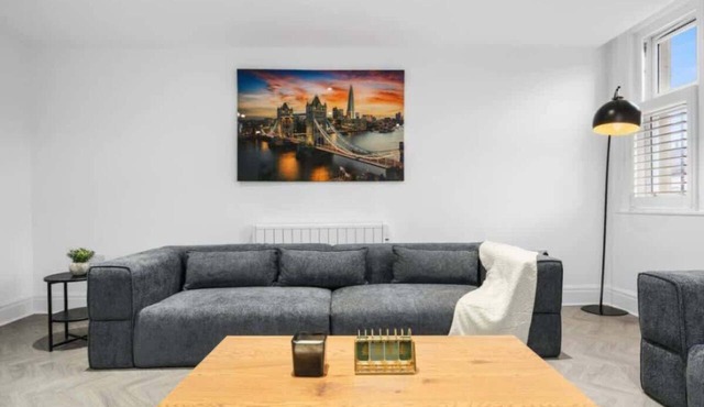 Central Modern Chique Apartment