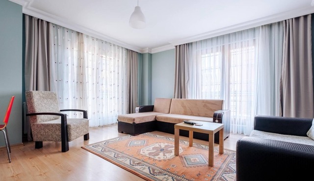 Central Modern Flat, 7 min to Metropol Mall