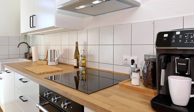 Central | near main station | box spring beds | fitness corner