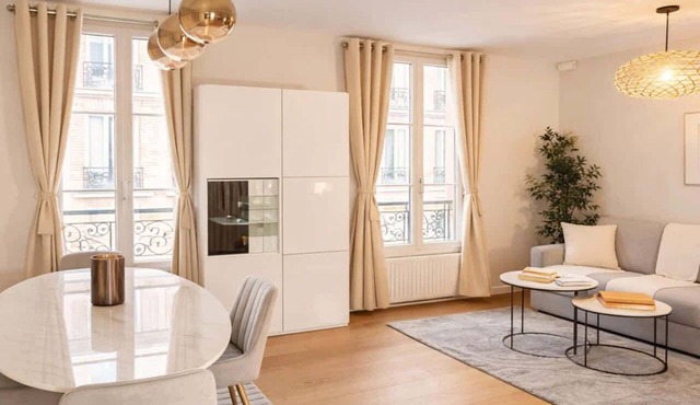 Central Parisian flat near Montparnasse