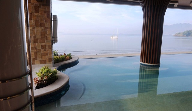 Central Park Reef Resort