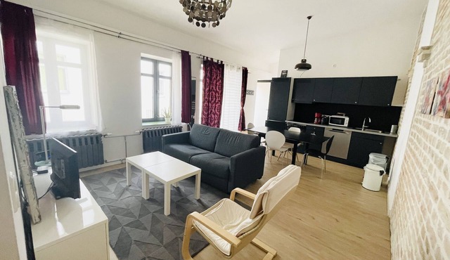 Central, quiet apartment on the top floor in Berlin