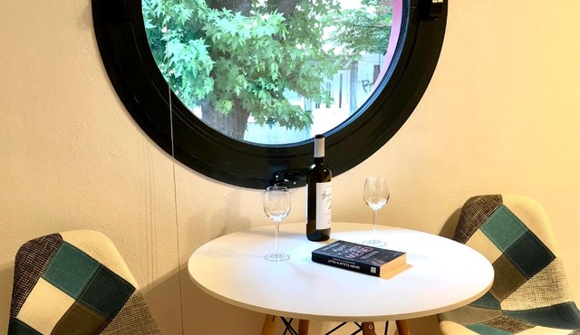 Central & Riverfront Room 1