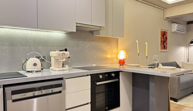 Central Şişli Gem – Modern 1BR with AC
