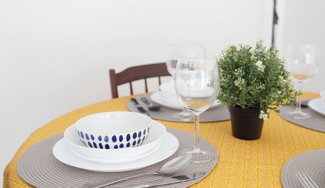 Central & Spacious 2BR in Almada Easy access to Lisbon