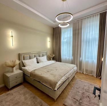 Central View Apartment