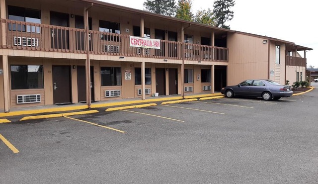 Centralia Inn