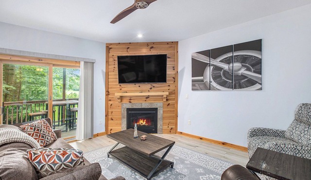 Centrally Located 2 Bedroom 2 Bath Condo at Schuss Mountain on 2nd Tee Box!