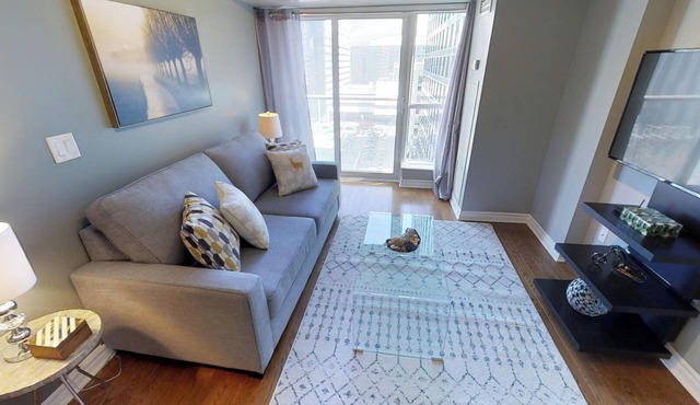 Centrally Located 2-BR Condo in DT Toronto