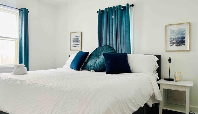Centrally Located EVV Apartments