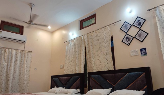 Centrally Located Guest House in Holy City Ayodhya Dhaam.