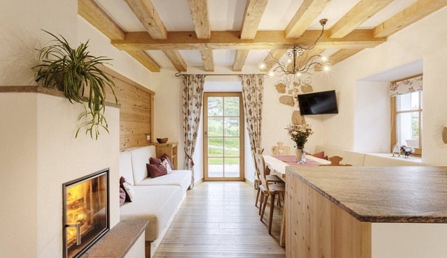 Centrally located, family-friendly apartment in the middle of the Dolomites