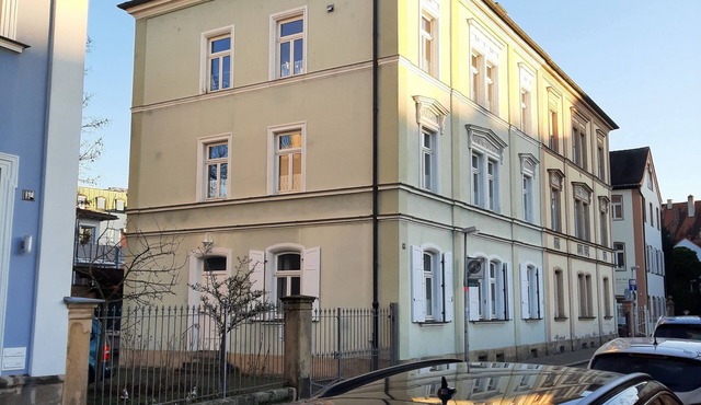 Centrally located large vacation apartment (ground floor) - free parking space included