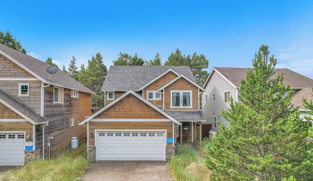 Centrally Located Dory Pointe Home, with Ping-Pong and Streaming
