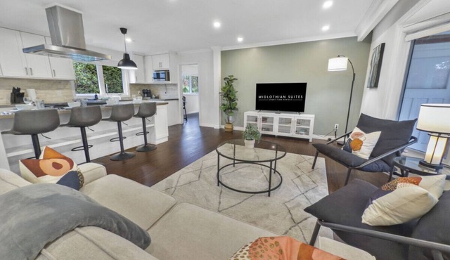 Centrally Located, Walk to Lake, Spacious | SH