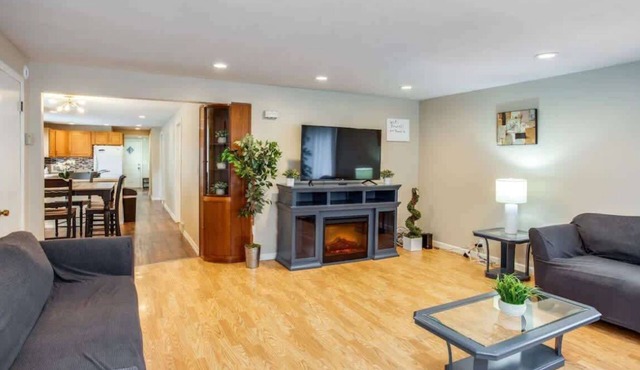 Centric Ranch in South ave by Dwtn/UofR/Arpt