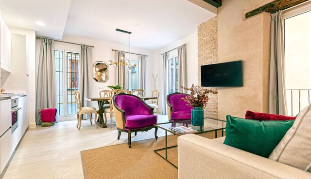 Centrical Apartment with Modern Design. Feria II